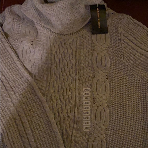 JEANNE PIERRE Sweaters - Light grey sweater!